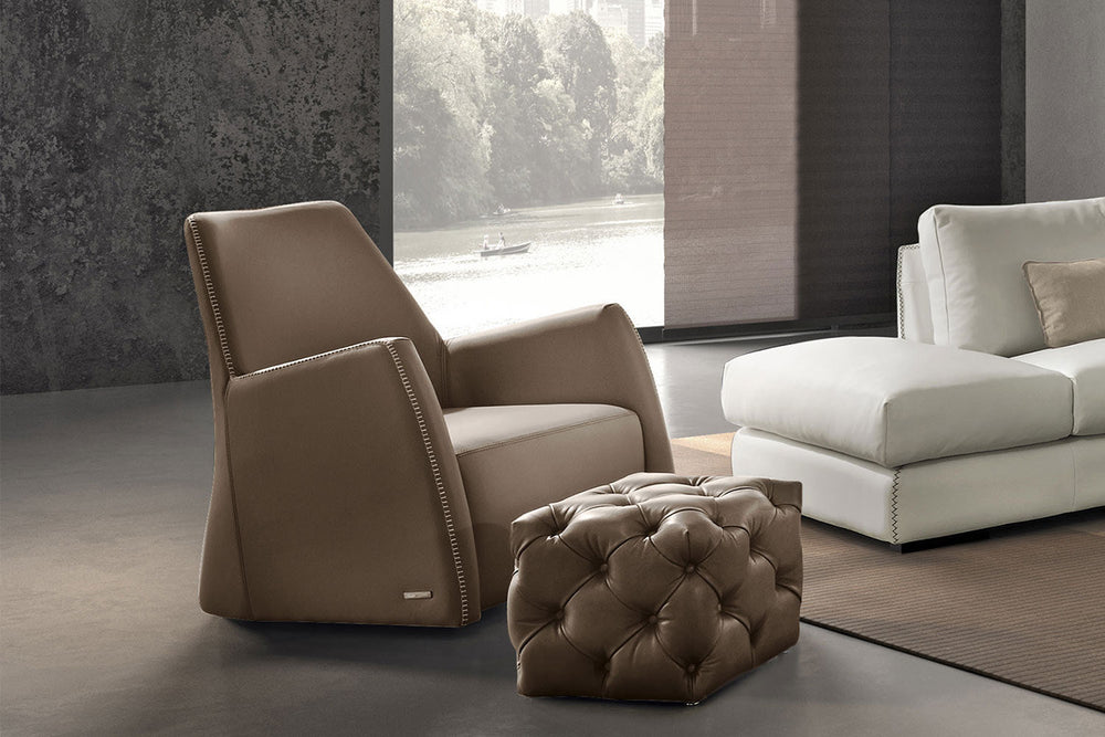 Aston Pouf Ottomans + Stools Gamma Arredamenti