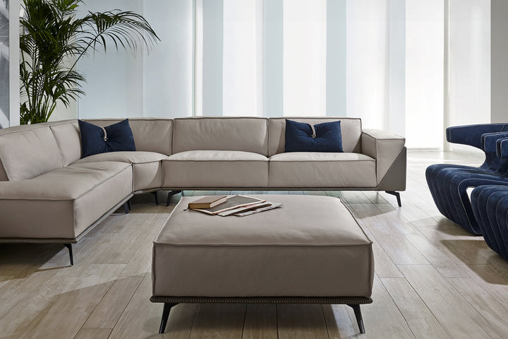 Edwin Ottoman Ottomans + Stools Gamma Arredamenti
