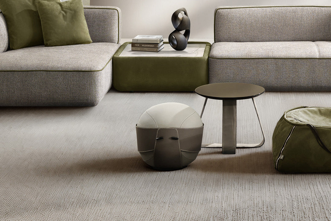Roger Pouf Poufs + Stools Gamma Arredamenti