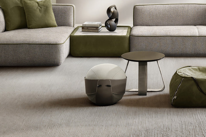 Roger Pouf Poufs + Stools Gamma Arredamenti