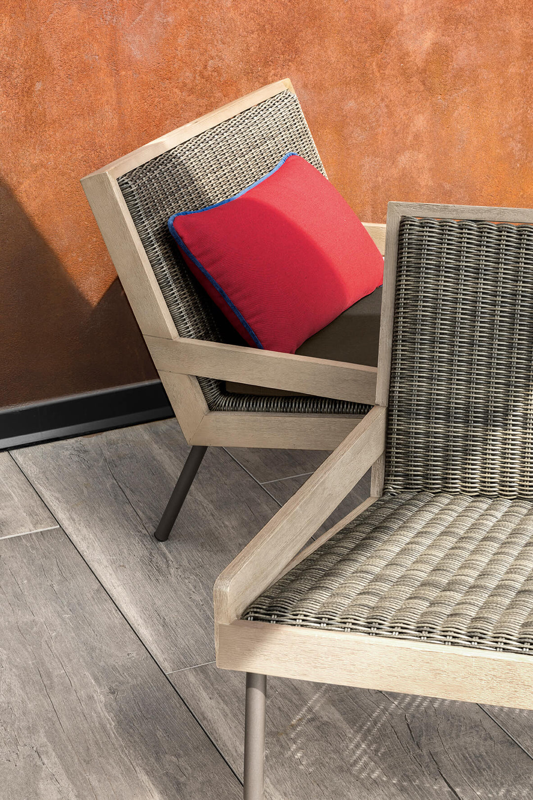 Allaperto Lounge Chair Lounge Chairs Ethimo
