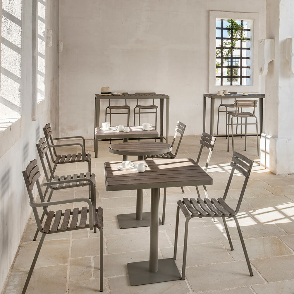 Laren Bistrot Table Bistrot Tables Ethimo
