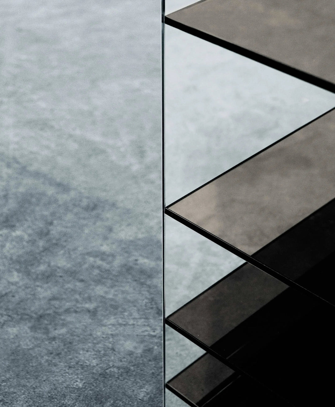 Deep Sea - Glass Bookcase - Floor Model Sag Harbor Bookcases & Standing Shelves Glas Italia
