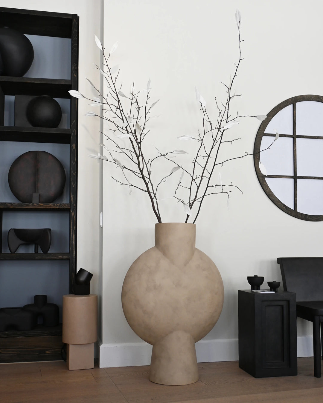 Sphere Vase Bubl, Giant - Sand – Italian Luxury Interiors Sphere Vase Bubl, Giant - Sand – Italian Luxury Interiors