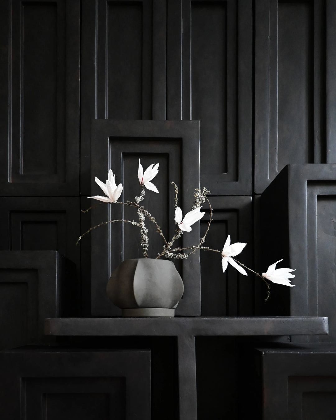 Arket Plant Pot, Petit - Dark Grey Home & Garden:Home Décor:Other Home Décor 101 Copenhagen   