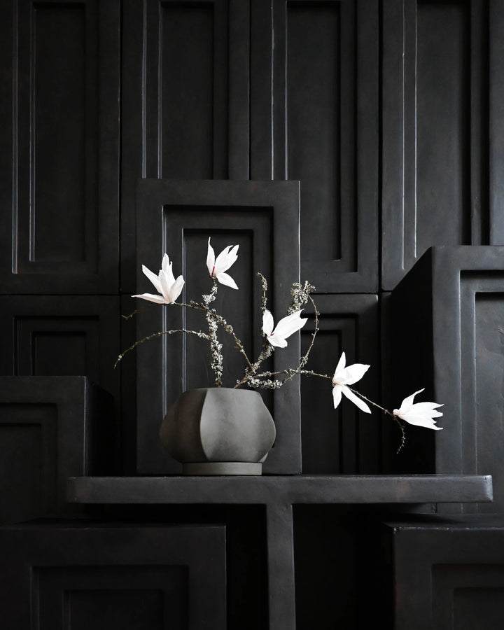 Arket Plant Pot, Petit - Dark Grey Home & Garden:Home Décor:Other Home Décor 101 Copenhagen   