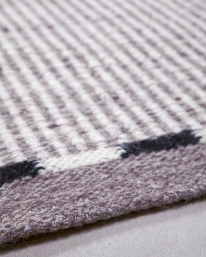 Khilim Rug Rugs Amini