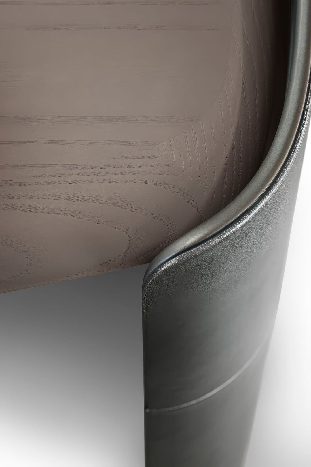 Kimé Desk - Maserati Edition Office Desks & Drawers Giorgetti