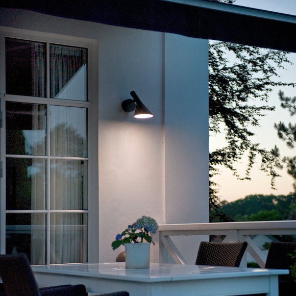 AJ 50 Outdoor Wall Light Louis Poulsen