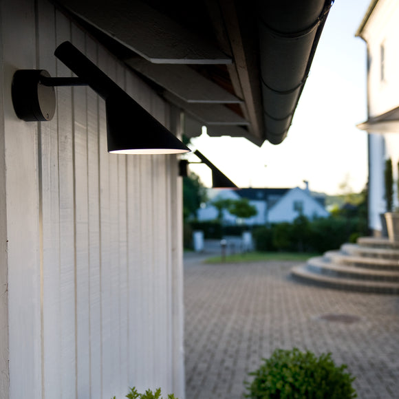 AJ 50 Outdoor Wall Light Louis Poulsen