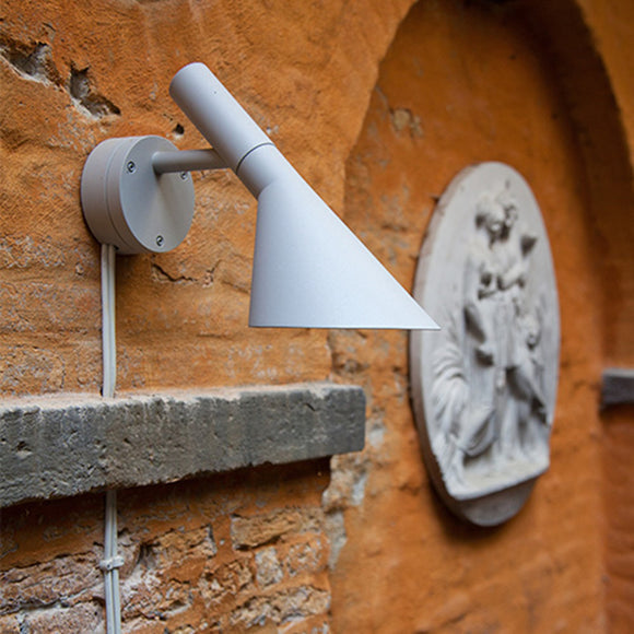 AJ 50 Outdoor Wall Light Louis Poulsen