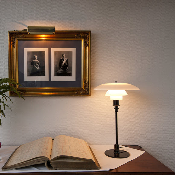 PH 3/2 Glass Table Lamp Table Lamps Louis Poulsen