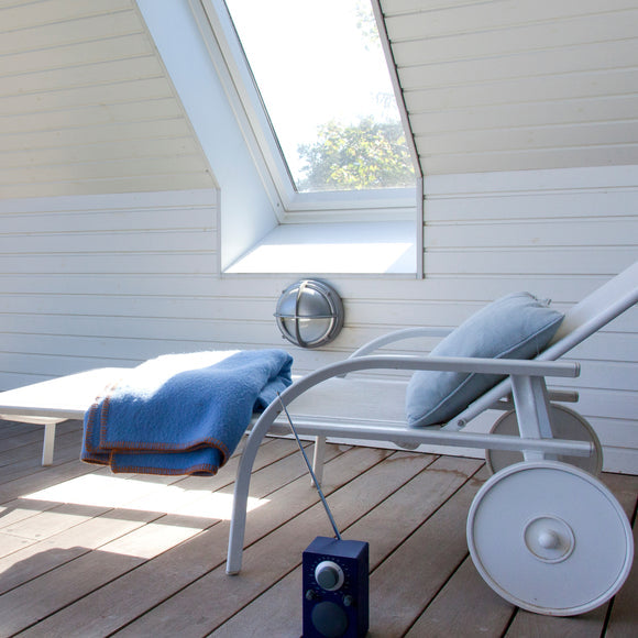 Skot Outdoor Wall or Ceiling Light Louis Poulsen