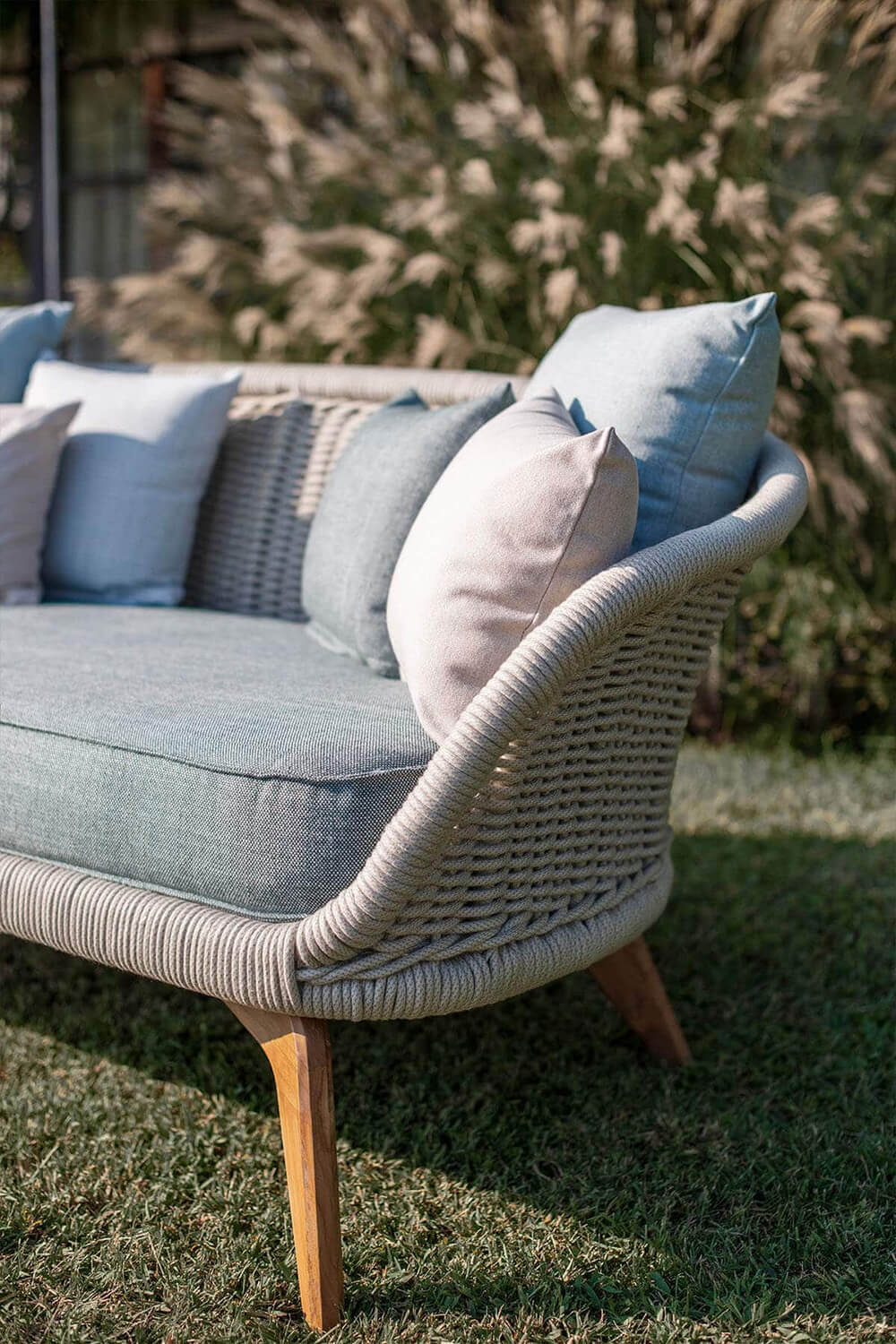 Ludo Sofa Sculptural Natural Sofas & Sectionals Atmosphera