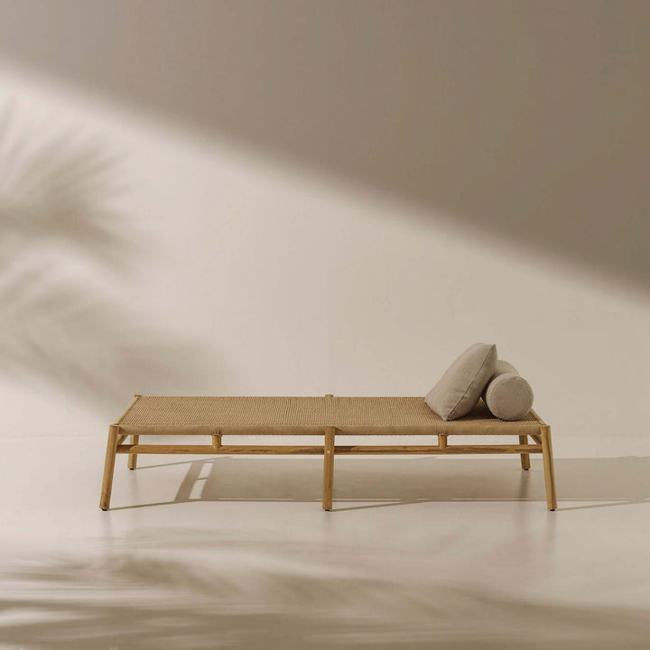 Outdoor High End Italian Designer Kilt Lounger &mdash; Cassoni Loungers Ethimo