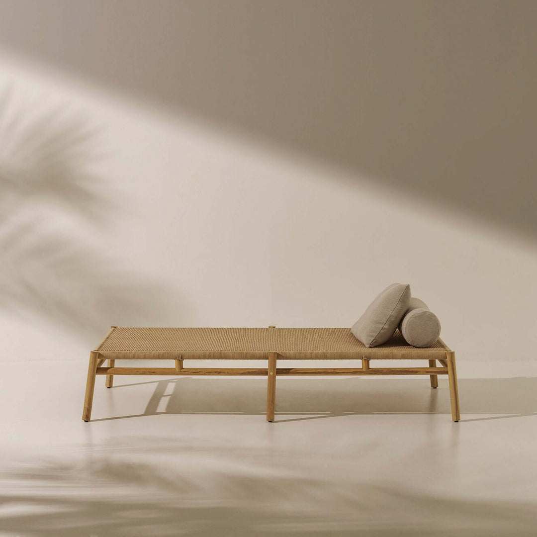 Outdoor High End Italian Designer Kilt Lounger &mdash; Cassoni Loungers Ethimo