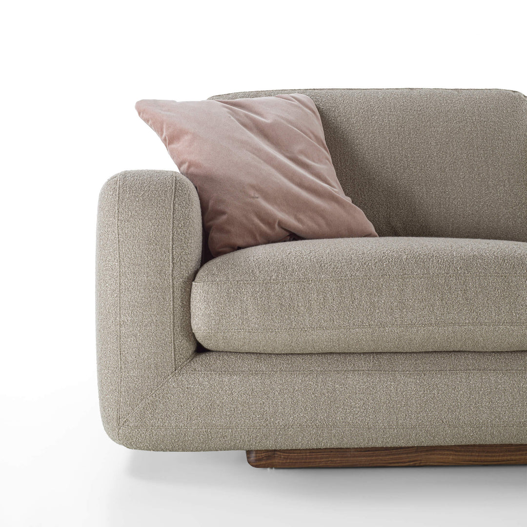 Sospiro Sofa Sofas & Sectionals Riva 1920