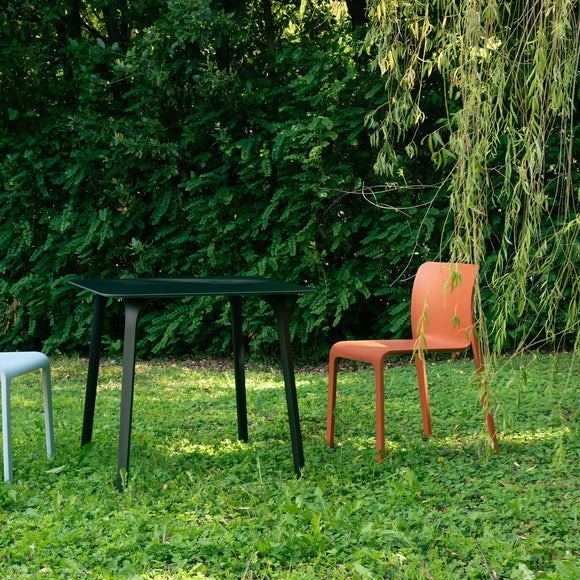 First Outdoor Stacking Chair (Set of 2) Chairs Magis