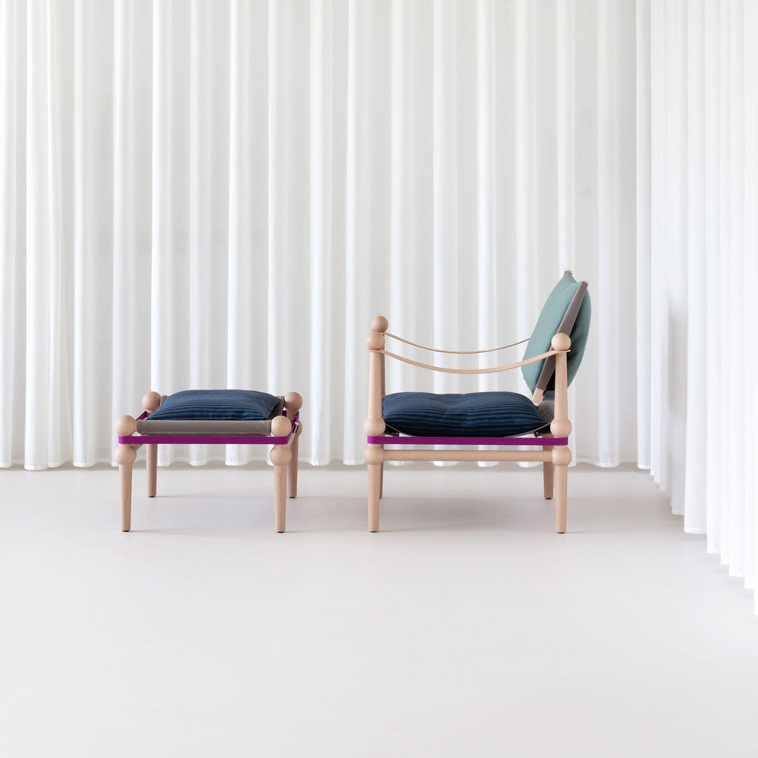 Twain Low Lounge Chair Chairs Magis Torri Lana Baghera 023 Kvadrat Hero 0932 / Beech Natural / Matching Ottoman