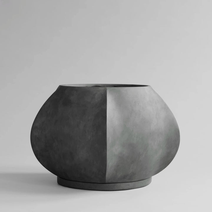 Arket Plant Pot, Big - Dark Grey Home & Garden:Home Décor:Other Home Décor 101 Copenhagen   