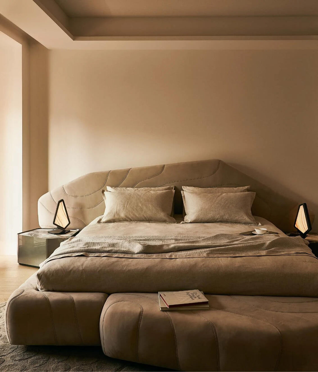 Neolito Bold Bed Double Beds Visionnaire