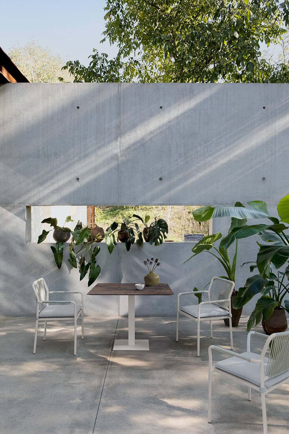 Net Q Table &mdash; Cassoni Fixed Tables Atmosphera
