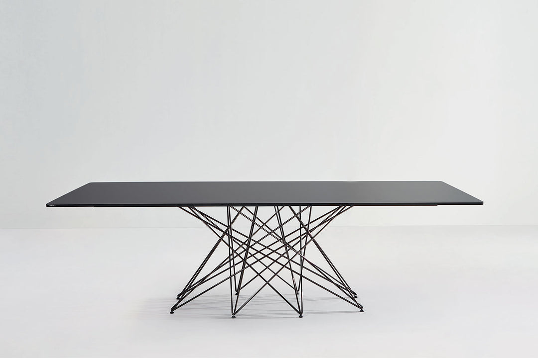 Octa Dining Table Bonaldo