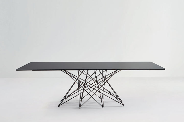 Octa Dining Table Bonaldo