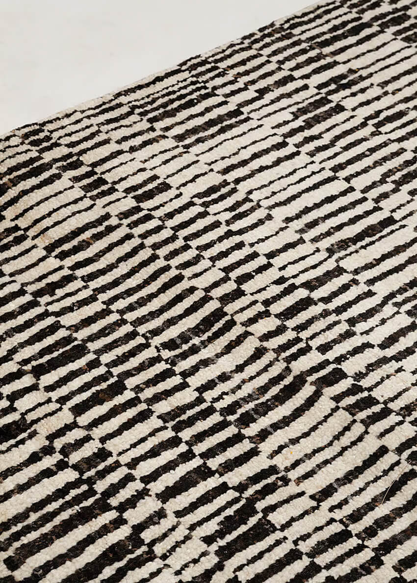 One of a Kind Rug Rugs Amini