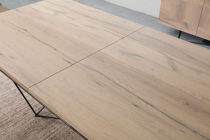 Fil8 Extension Dining Table