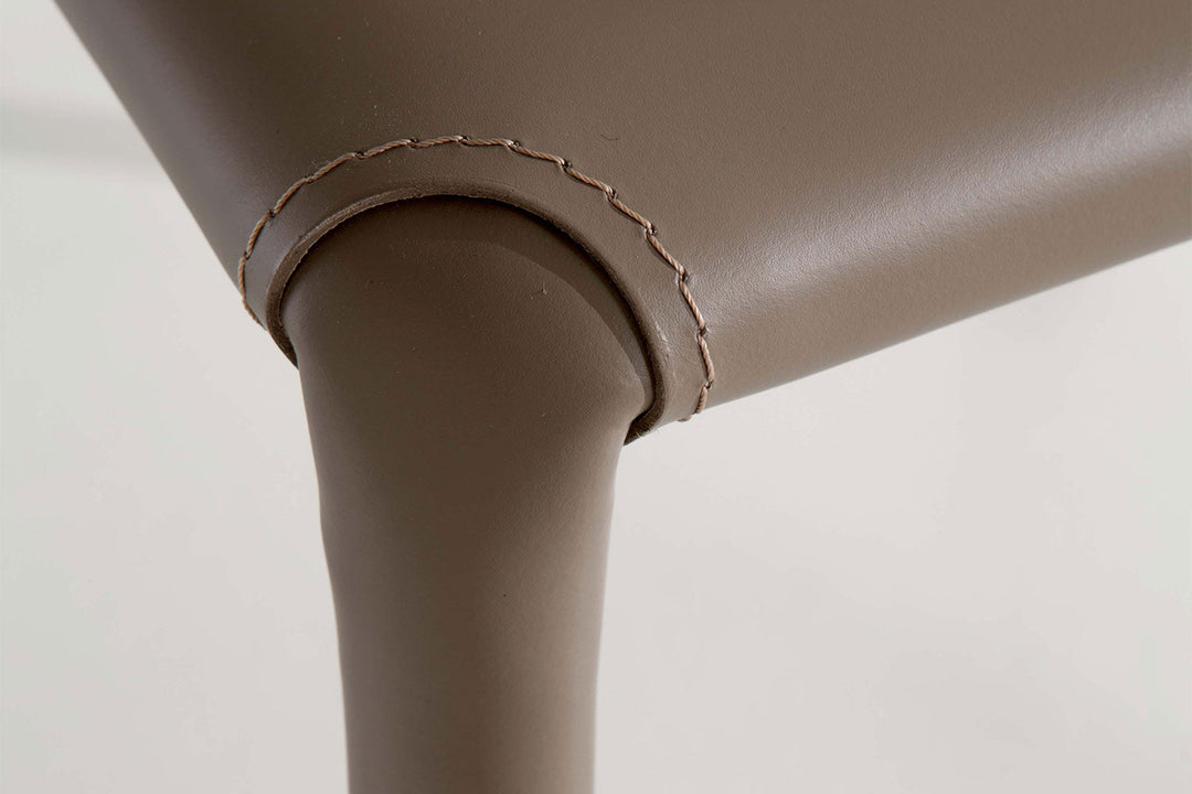 Lunette Hard Leather Dining Chair Dining Chairs Ozzio Italia
