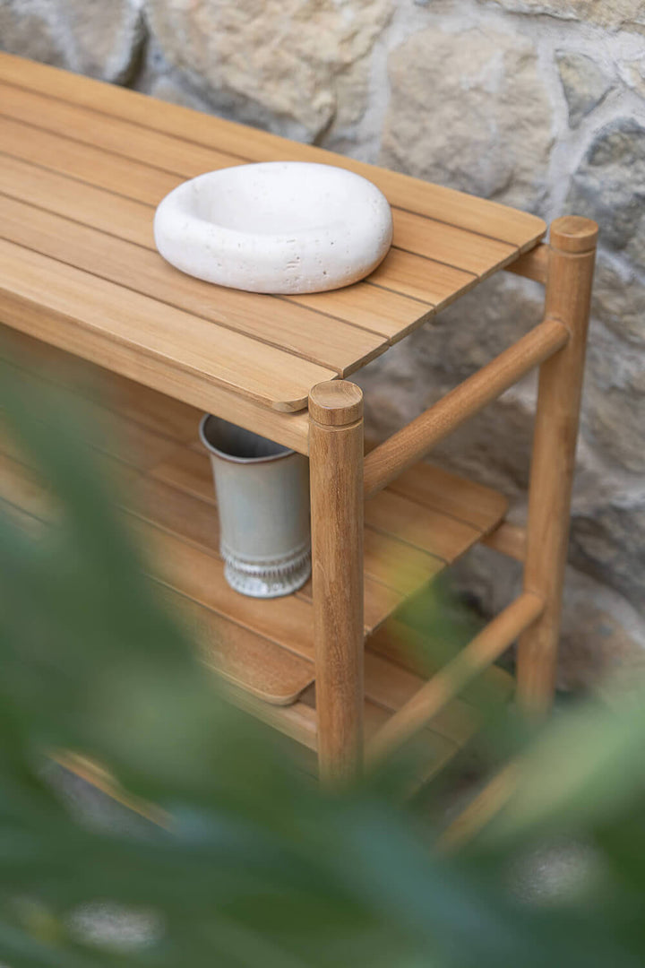 Panama Console Complements Atmosphera