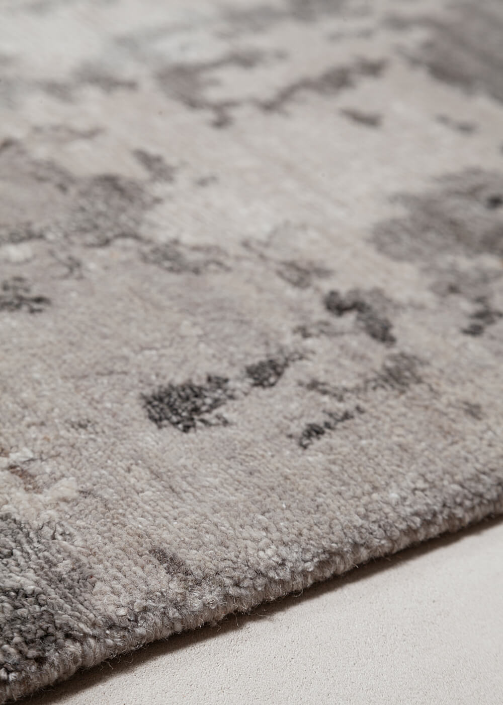 Pangea Geo Rug Rugs Amini