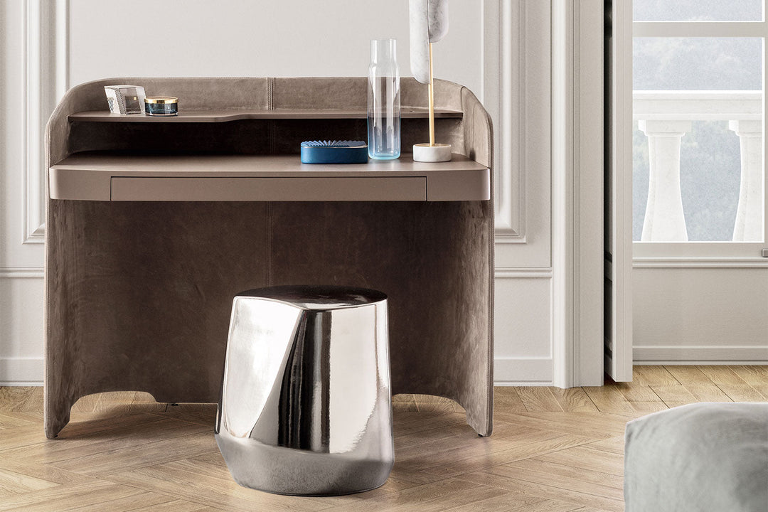 Chloe Vanity Desk Vanity Tables + Desks Pianca