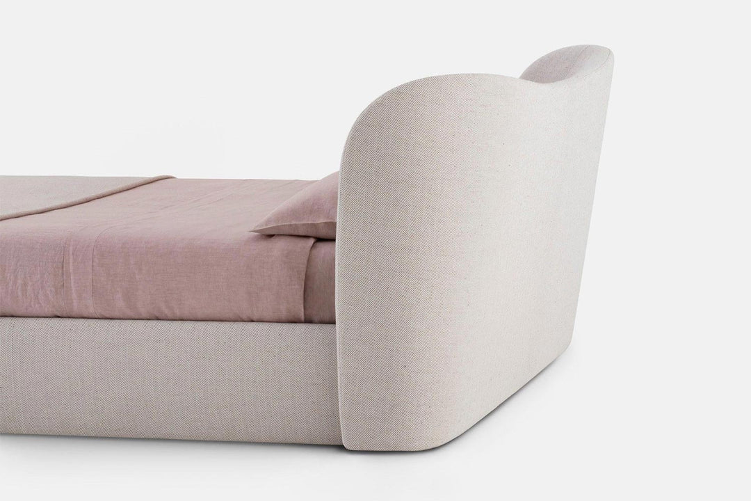 Embrace Bed Beds Pianca