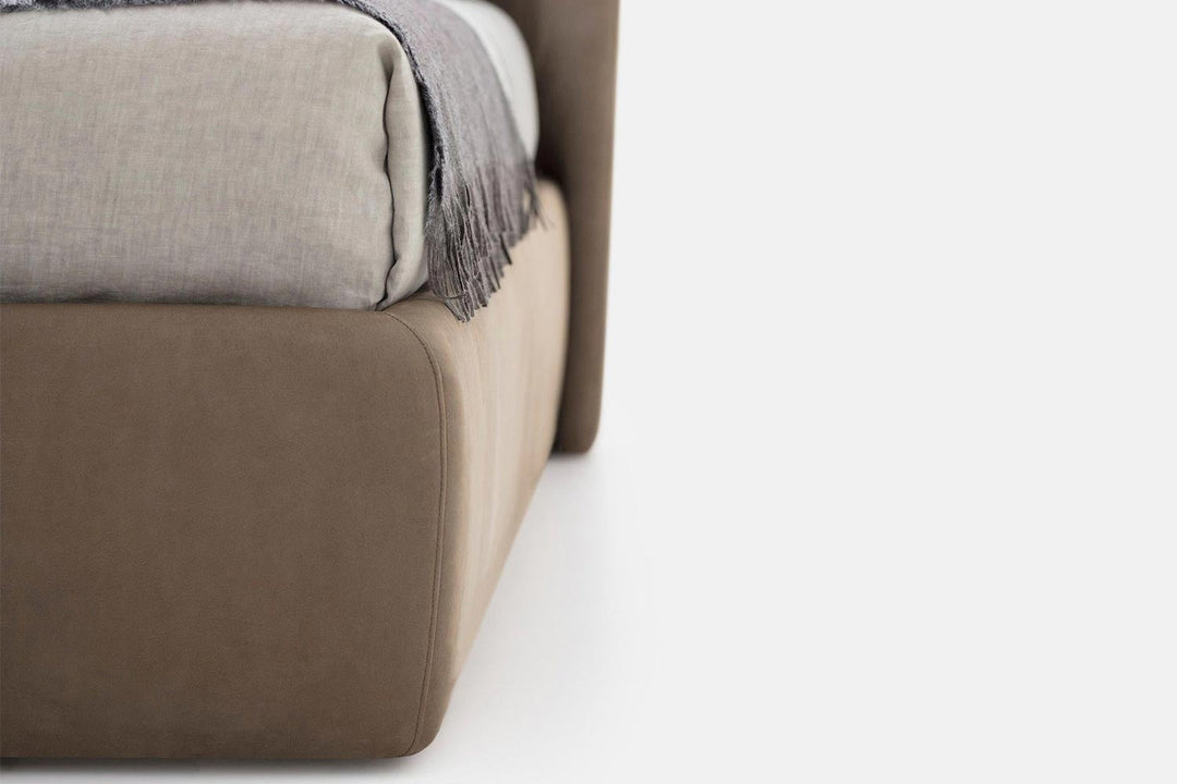 Embrace Bed Beds Pianca