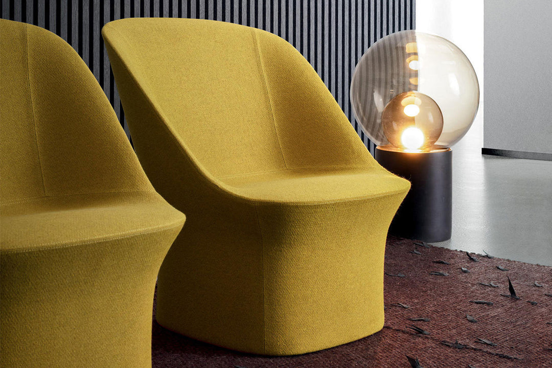 Esse Armchair with Base Chairs Pianca