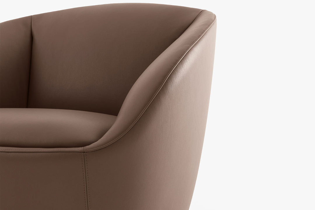Naan Armchair Chairs Pianca
