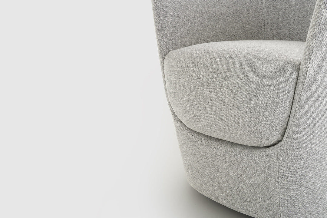 Oplà Armchair Quickship Chairs Pianca