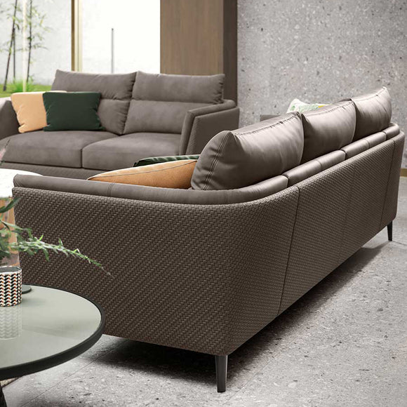 Bretagne Gran Comfort 2-Seater Sofa Sofas Poltrona Frau