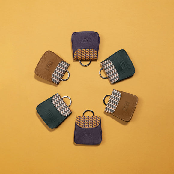 Dog Biscuit Pocket Poltrona Frau