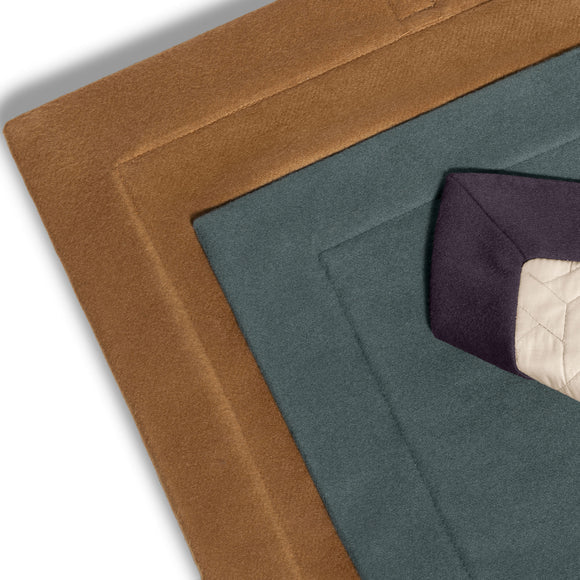 Dog Sofa Plaid/Blanket Poltrona Frau