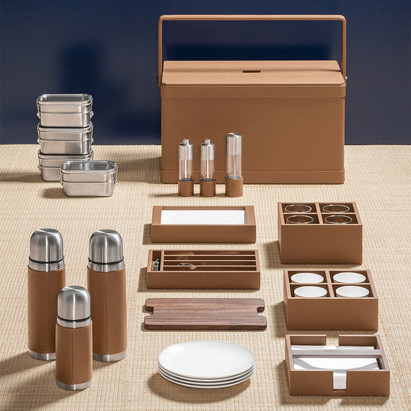 Giobagnara x Poltrona Frau Tableware Picnic Basket Dinnerware Poltrona Frau