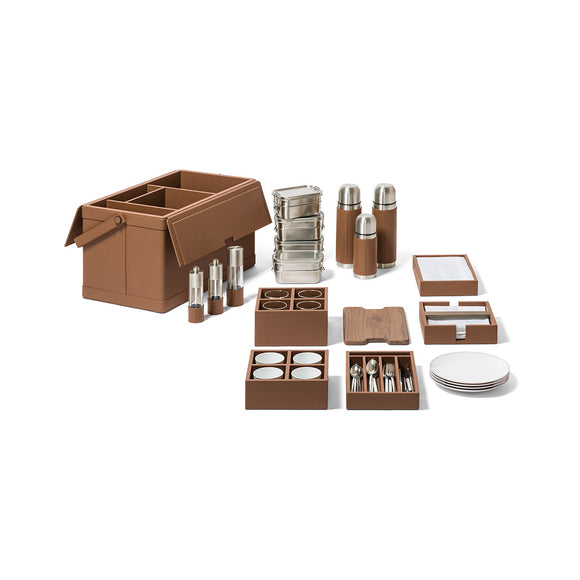 Giobagnara x Poltrona Frau Tableware Picnic Basket Dinnerware Poltrona Frau