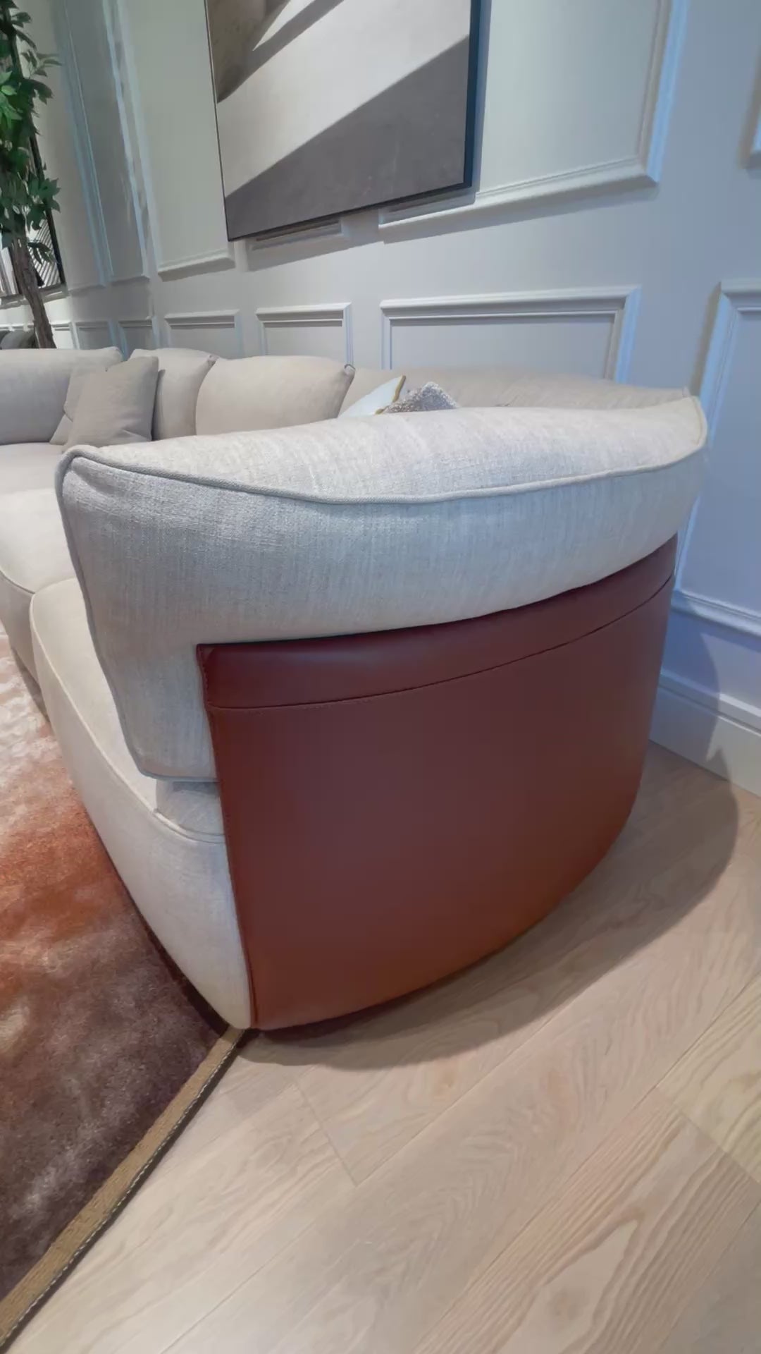 Peekasit 3 Seater Sofa Showroom Model Sofa Fendi Casa