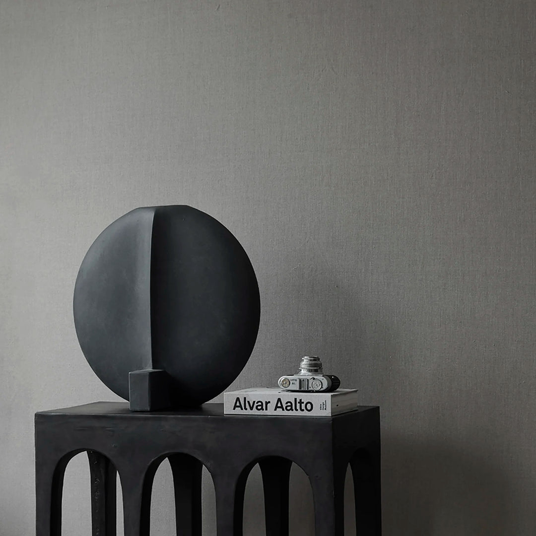 Guggenheim Vase, Big - Black Vases 101 Copenhagen   