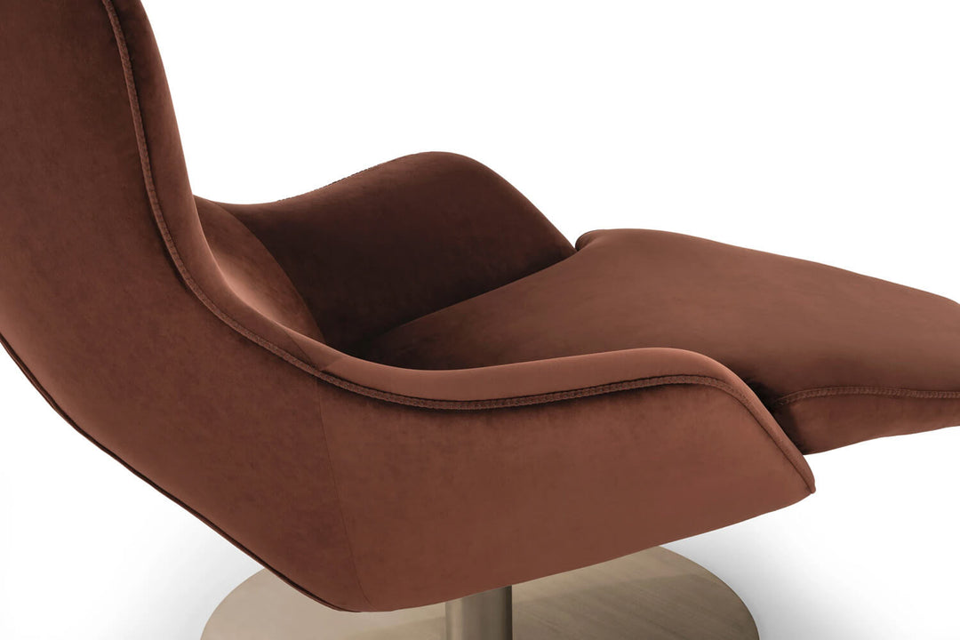 Selfless Lounge Chair Lounge Chairs Visionnaire