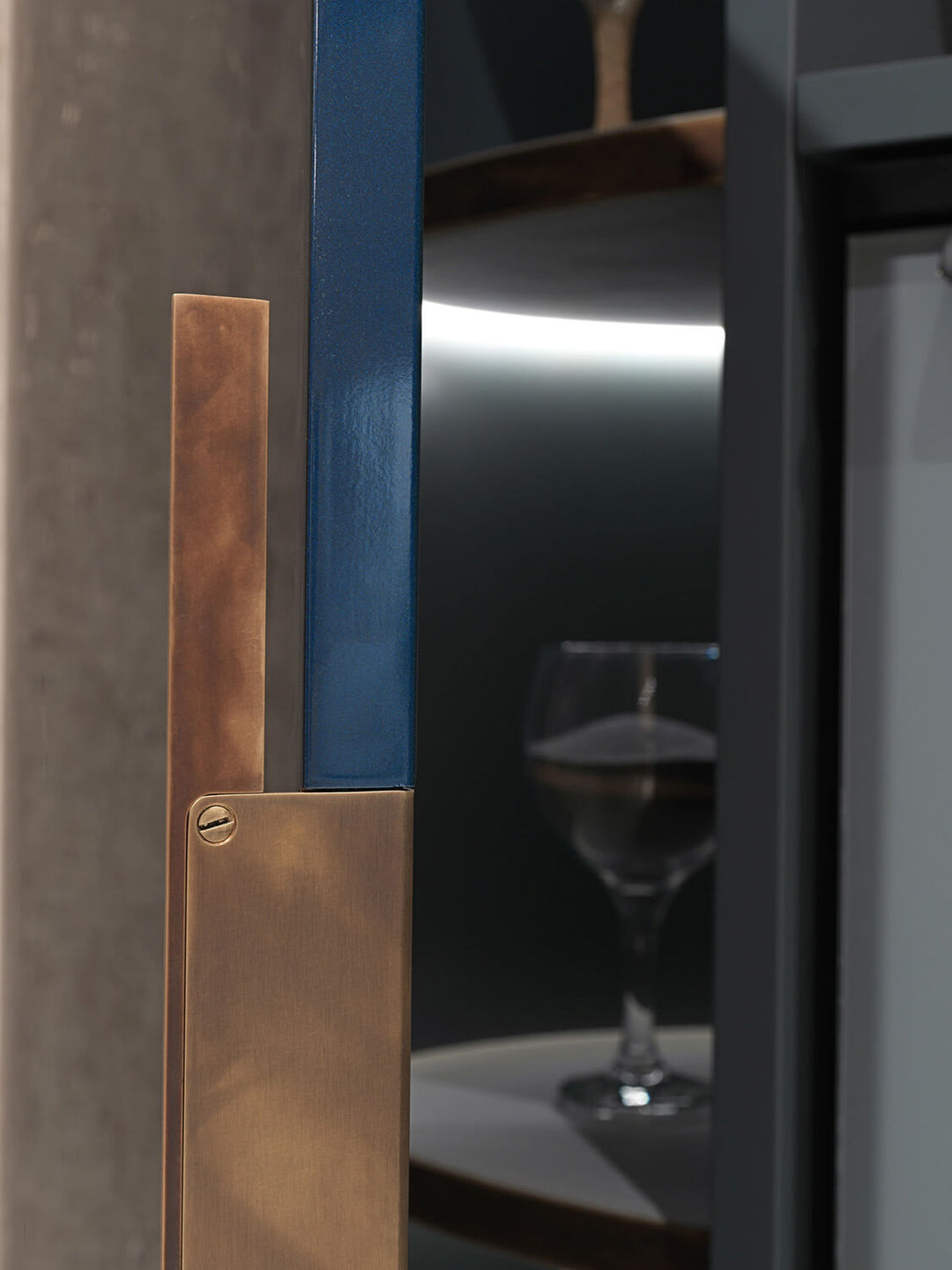 Siona Bar Cabinet Bar Cabinets Visionnaire