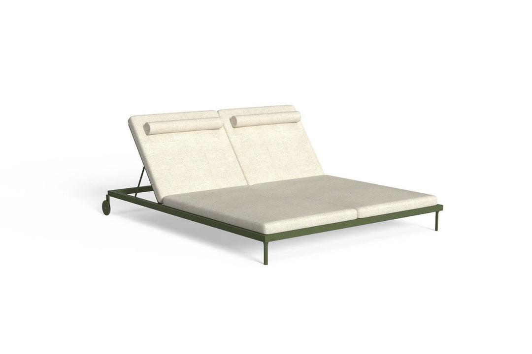 Cleo Alu Daybed Outdoor Chaise Lounges Talenti