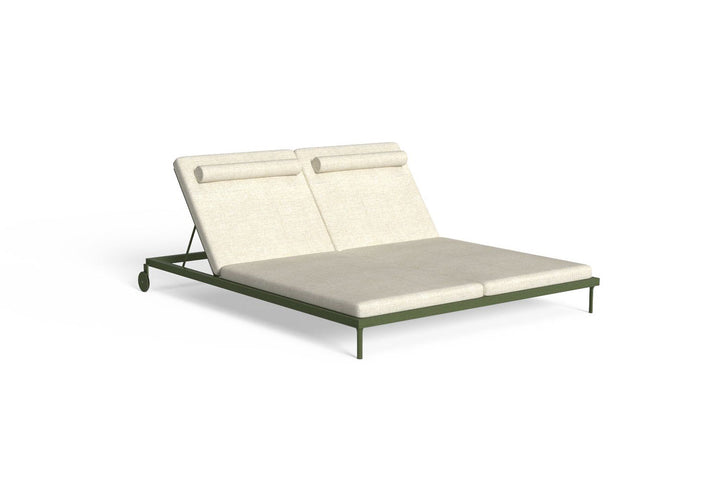 Cleo Alu Daybed Outdoor Chaise Lounges Talenti